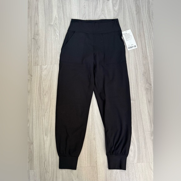 Lululemon Align Jogger 28” Black NWT Size 6 and 8  | Sold Out Original Fit - Picture 6 of 13